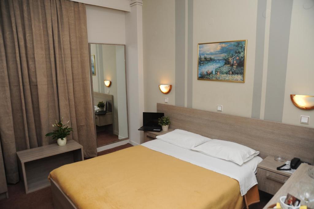 Oceanis Hotel Thessaloniki Exterior photo